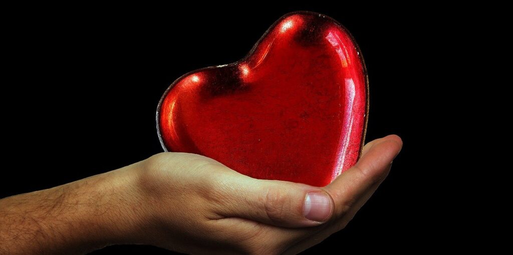 heart, hands, heart give away-3042975.jpg